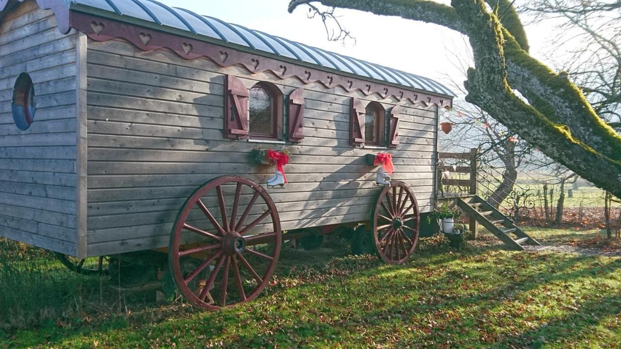 Bed and Breakfast Roulotte Le Temps De Rever Saint-Michel-sur-Meurthe Exteriér fotografie