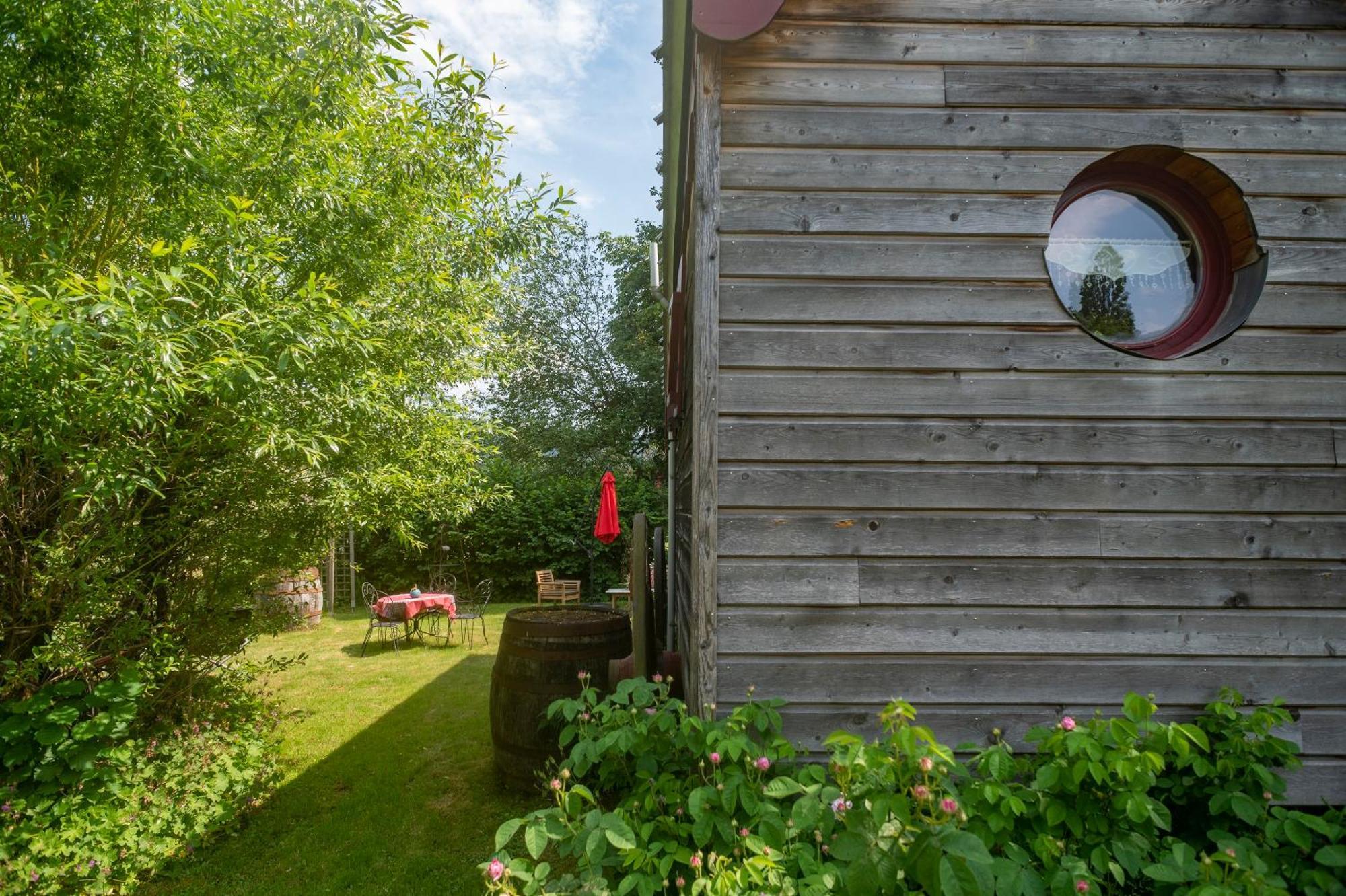 Bed and Breakfast Roulotte Le Temps De Rever Saint-Michel-sur-Meurthe Exteriér fotografie